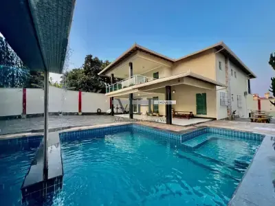 Casa com 4 quartos em Garças