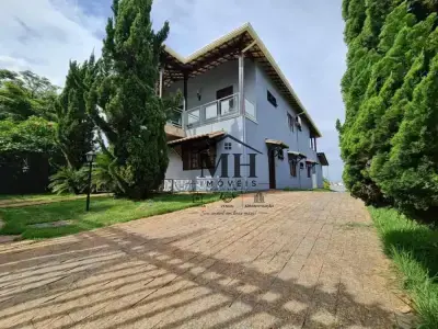 Casa com 6 quartos em Garças