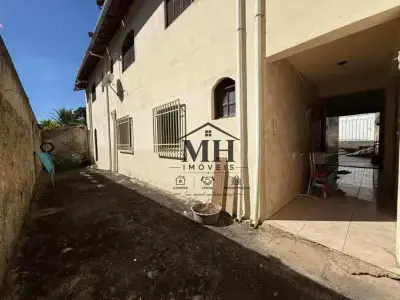 Casa com 6 quartos em Alto Caiçaras
