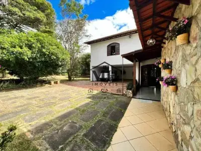 Casa de Condomínio com 4 quartos em Jardim Encantado