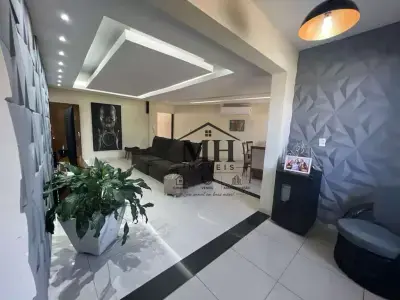 Apartamento com 3 quartos em CENTRO