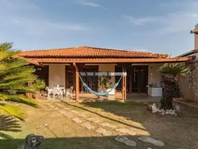 Casa com 3 quartos em Santa Mônica
