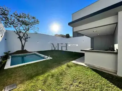 Casa com 4 quartos em Trevo