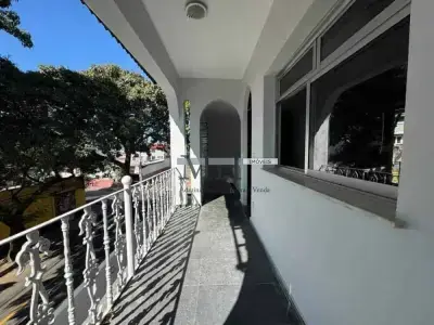 Casa com 4 quartos em Santa Amélia
