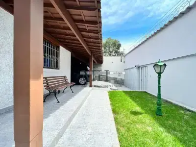 Casa com 3 quartos em Santa Amélia