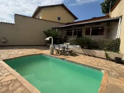 Casa com 3 quartos em Copacabana