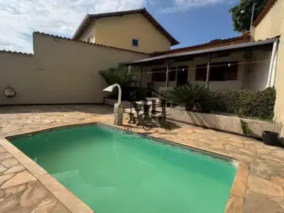 Casa com 3 quartos em Copacabana