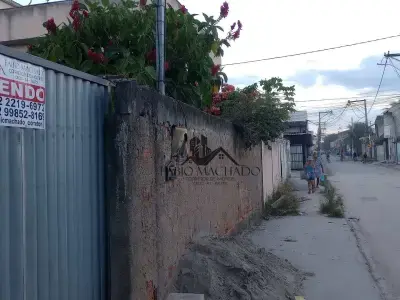 Imóveis em C beira mar