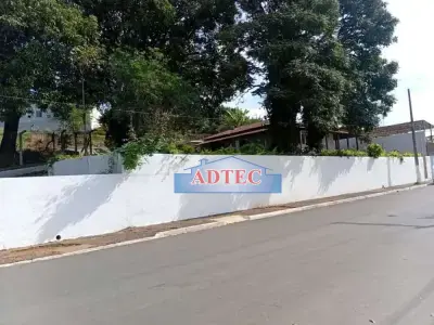 Casa com 0 quartos em Centro