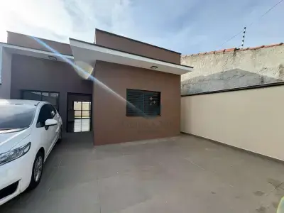 Casa com 3 quartos em Vila dos Ipês