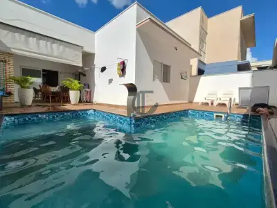 Casa com 3 quartos em Recanto das Primaveras II