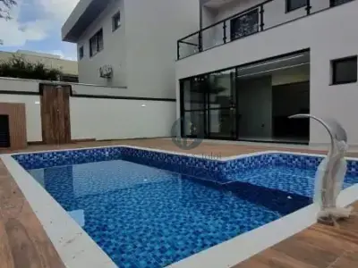Casa de Condomínio com 4 quartos em Portal Ville Jardins