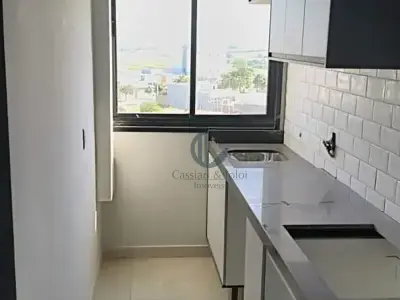 Apartamento com 2 quartos em Portal Ville Azaleia