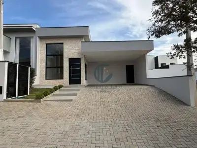 Casa de Condomínio com 3 quartos em Portal Ville Jardins