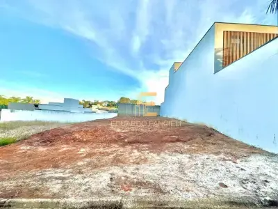 Imóveis em Portal dos Lagos