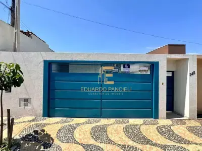 Casa com 3 quartos em Jardim Vista da Colina