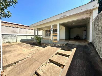 Casa com 3 quartos em Vila Bom Gosto