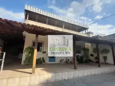 Casa com 2 quartos em Tupi A