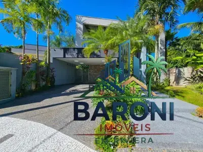 Sobrado em Riviera