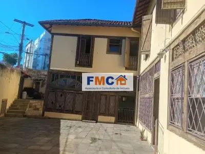 Casa com 4 quartos em Cachoeirinha
