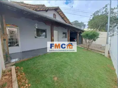 Casa com 4 quartos em FLORESTA