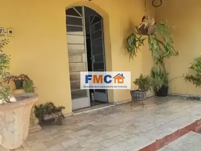 Casa com 4 quartos em Nova Esperança