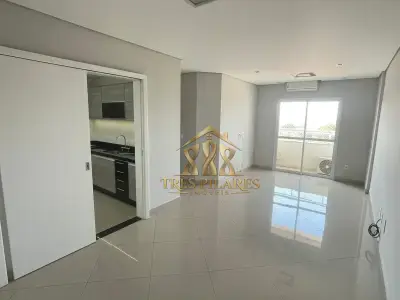 Apartamento com 3 quartos em Jardim Cândida