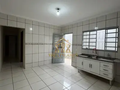 Casa com 2 quartos em Jardim Residencial Flamboyant