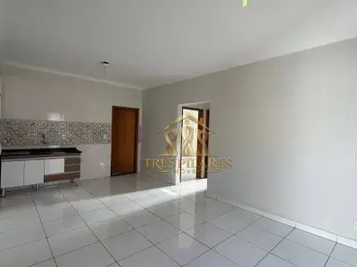 Apartamento com 2 quartos em Santa Olivia 2