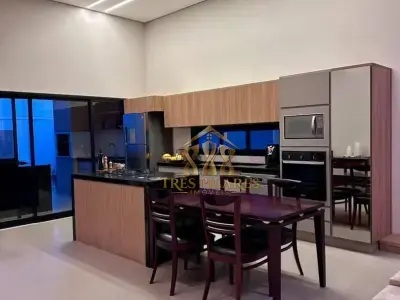 Casa de Condomínio com 3 quartos em Jardins de Samantha III