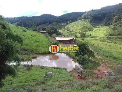 Fazenda com 2 quartos em CENTRO