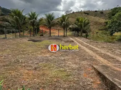 Fazenda com 2 quartos em CENTRO