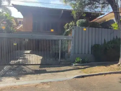 Casa com 4 quartos em Santa Lúcia