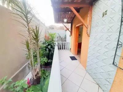 Sobrado com 8 quartos em Padre Eustáquio