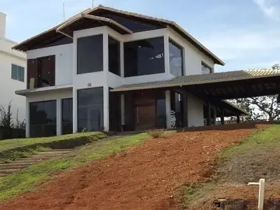 Casa de Condomínio com 3 quartos em Cond. Gran Royalle Aeroporto