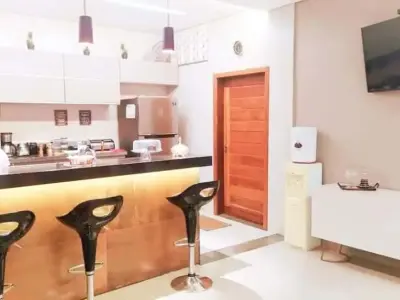 Casa com 6 quartos em Caiçaras