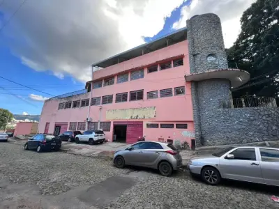 Prédio com 0 quartos em Horto Florestal
