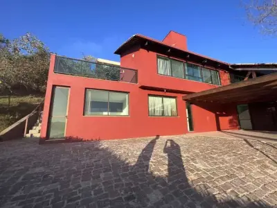 Casa de Condomínio com 4 quartos em Mirante da Mata