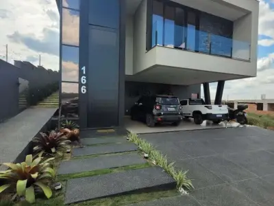 Casa de Condomínio com 4 quartos em Gran Park
