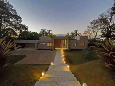 Casa de Condomínio com 5 quartos em Condomínio Condados Da Lagoa