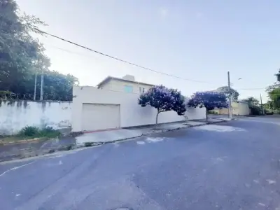Casa com 3 quartos em Trevo