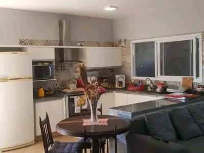 Casa com 4 quartos em Loteamento Villa Branca