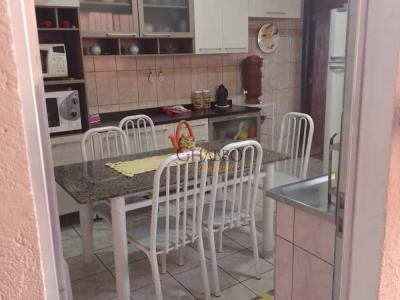 Casa com 2 quartos em Bandeira Branca