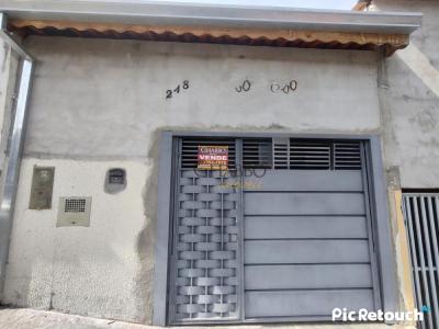 Casa com 2 quartos em Vila Zezé