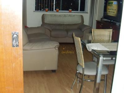 Apartamento com 3 quartos em Centro