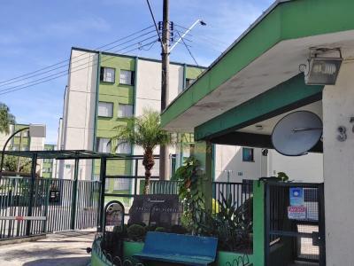Apartamento com 2 quartos em Vila Machado