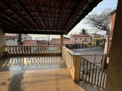 Sobrado com 3 quartos em Jardim Primavera