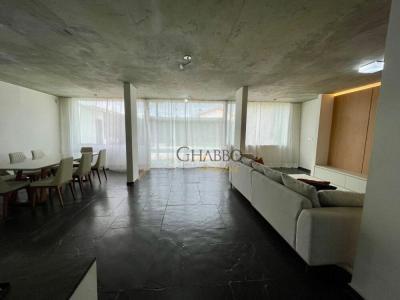 Sobrado com 5 quartos em Centro