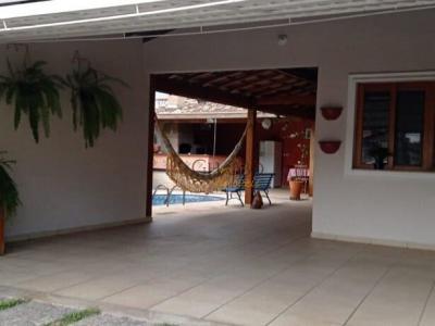 Casa com 3 quartos em Jardim Mesquita