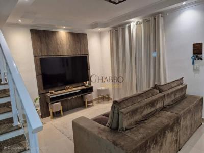 Casa de Condomínio com 2 quartos em Jardim Califórnia